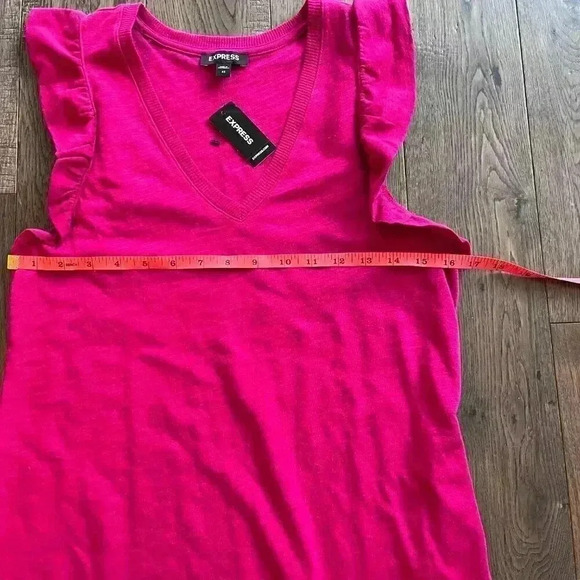 NWT EXPRESS Knit Dress Sleeveless Size XS Ruffle V Neck Raspberry Pink - Picture 3 of 6